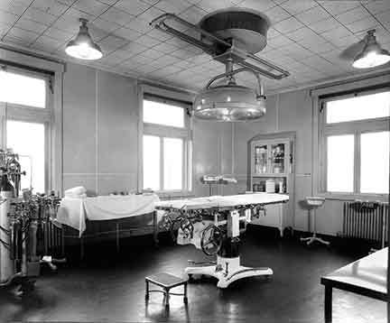 Operating room in early Oak Ridge Hospital.