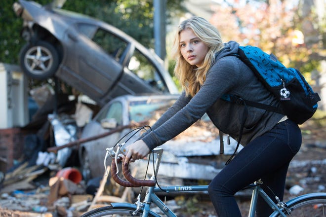 Chloe Grace Moretz as Cassie Sullivan in a scene from "The Fifth Wave." (Sony Pictures)