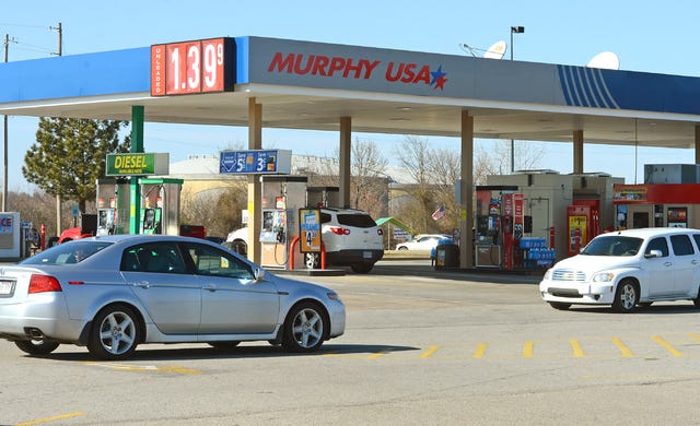 Vehicles pass by the Murphy USA gas station off Zero Street on Monday, Jan. 18, 2016. (Times Record file photo)