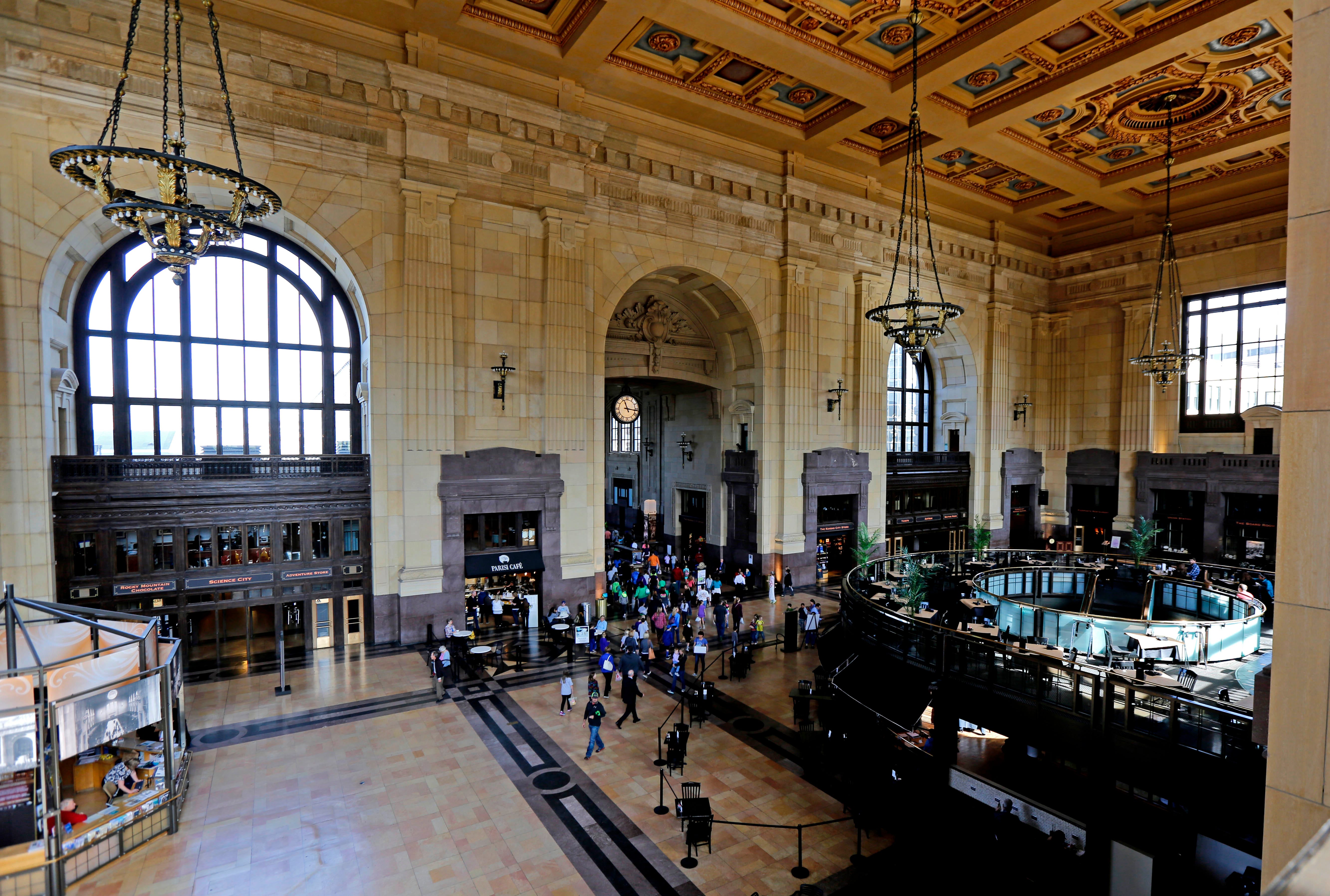 Kansas City travelblog Touring the grand Union Station
