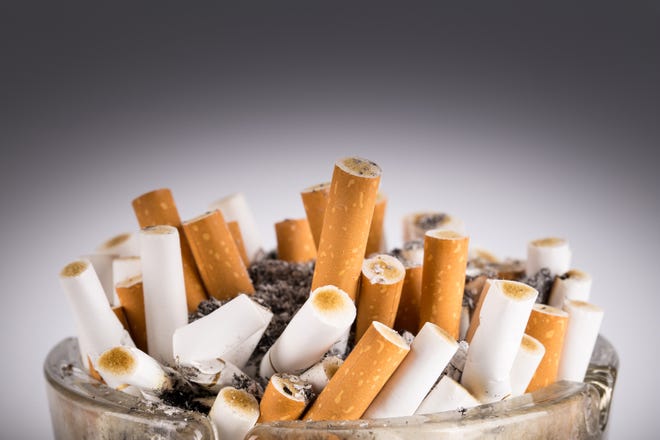 Quitting cold turkey is the best way to quit smoking, British scientists have reported.