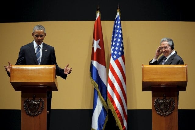 U.S. President Barack Obama and Cuban President Raul Castro attend a news conference as part of President Obama's three-day visit to Cuba, in Havana March 21, 2016. REUTERS/Carlos Barria