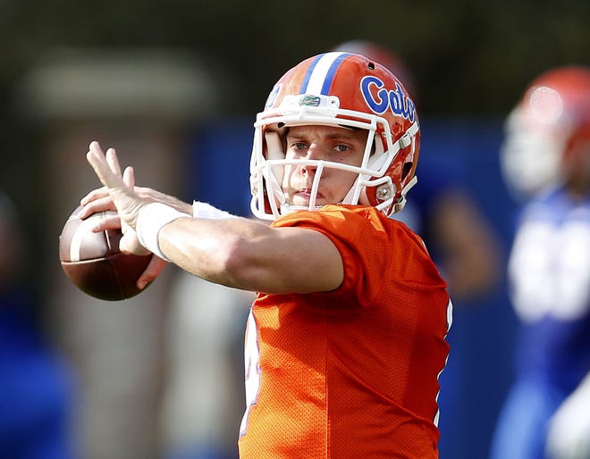 Florida quarterback Luke Del Rio throws during spring practice on March 11 in Gainesville.