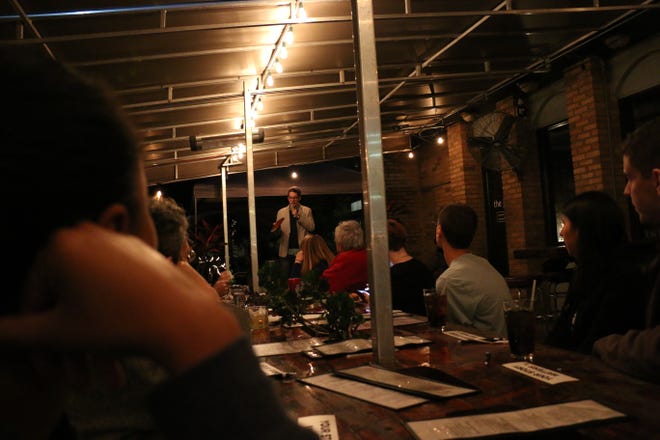 A Self Narrate meetup event is held at the Jones B-Side restaurant.