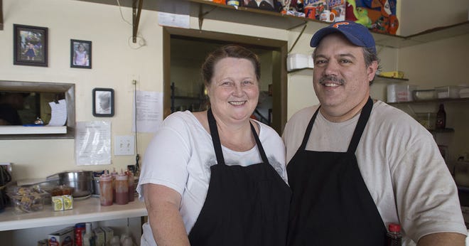Allan and Deedee Pharmer have owned Pete's Diner for 16 years and added the Dinner Done Easy service five years ago. Last November, they expanded the diner with an adjoining space that now offers more seating and a new storefront.