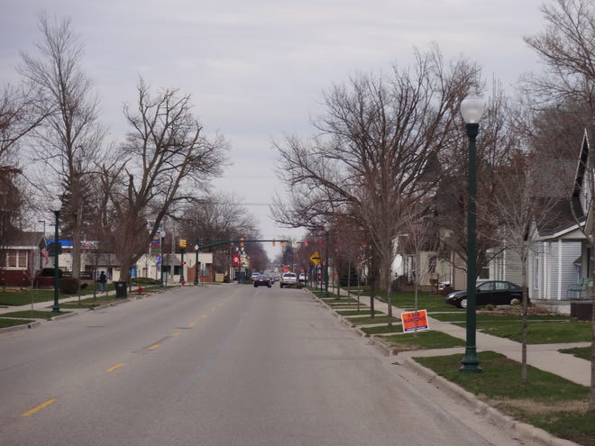 The city of Zeeland plans to replace all of its 1,200 high-pressure sodium street lights with LEDs over the next four years at a cost of $200,000.

Andrea Goodell/Sentinel Staff