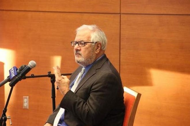 Barney Frank speaks at UMass Dartmouth in the fall of 2015. He is scheduled to lecture in two political science classes the day a documentary about him is screened on campus. PHIL DEVITT/CHRONICLE FILE