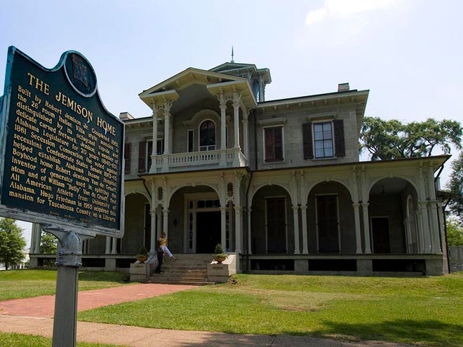 Jemison-Van de Graaff Mansion in Tuscaloosa