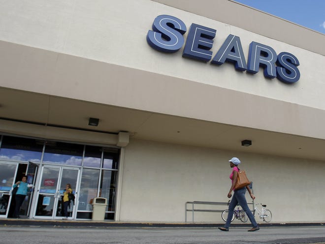 10 Sears stores and 68 Kmart units are closing across the country.