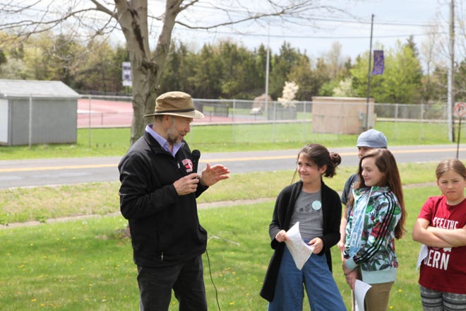Climate scientist James Hansen speaks to young members of Peace-Youth at the Sustainable Living Expo on Saturday, April 23, 2016, at Palisades High School in Nockamixon.