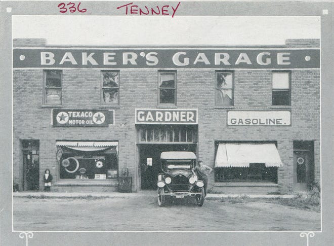 We were able to identify the photo of Baker’s Garage (above) from the 1922-23 ‘Kewanee in Pictures’ booklet as the Security Finance office because someone printed the address, 336 Tenney St., in red ink on the margin.