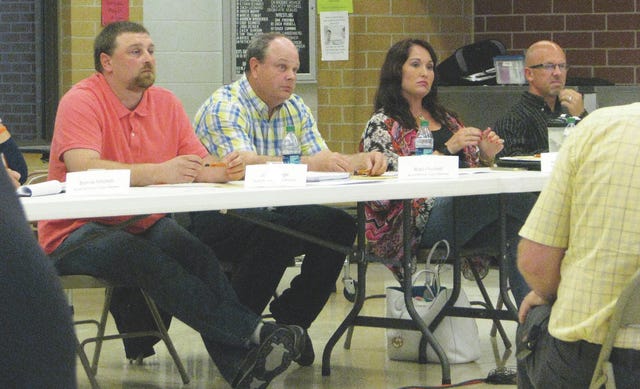 Collins-Maxwell School Board isn’t ready to agree to whole grade sharing with Baxter