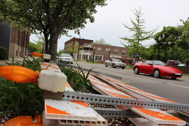 Traffic heads eastbound on Ninth Street Friday, May 13, near Central Avenue in downtown Holland. Ninth from River to Lincoln will close beginning Monday, May 16, for a major reconstruction project. Amy Biolchini/Sentinel Staff