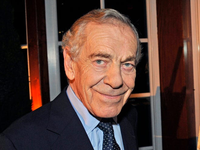This Oct. 6, 2008 photo released by CBS shows "60 Minutes" correspondent Morley Safer during the program's 40th anniversary celebration in New York. Safer will say farewell Sunday on "60 Minutes" as he is honored by the newsmagazine where he's been a fixture for all but two of its 48 years. (John Paul Filo/CBS via AP)