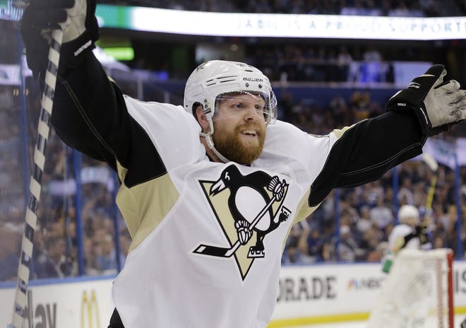 Pittsburgh Penguins right wing Phil Kessel celebrates his goal during the third period of Game 3 on Wednesday night in Tampa, Fla.