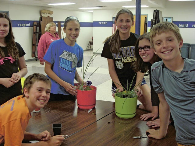 NMS students pay it forward