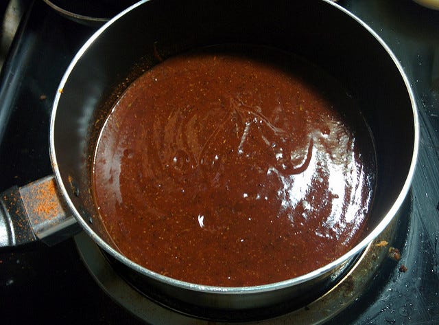 (Homemade BBQ Sauce photo by Michael Salazar (Own work) [CC BY-SA 2.0 (http://creativecommons.org/licenses/by-sa/2.0)], via Flickr Commons.)