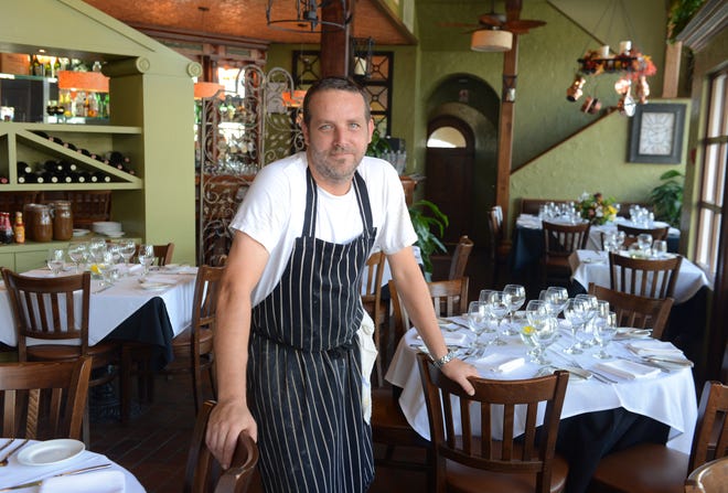Owner and chef Andrew Thompson at Roast Restaurant in Sarasota. HERALD-TRIBUNE / 2013