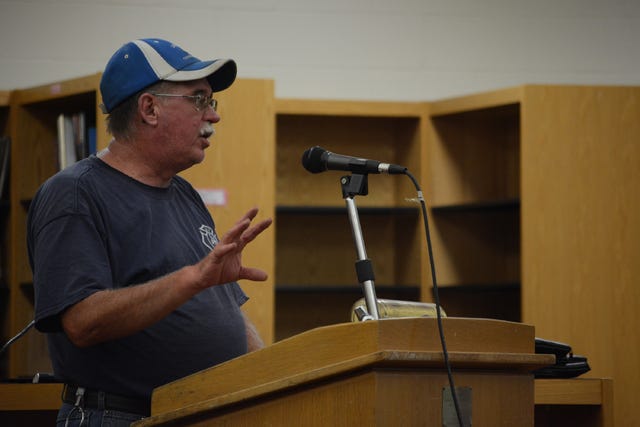 Building and grounds director gives project update at Perry school board meeting