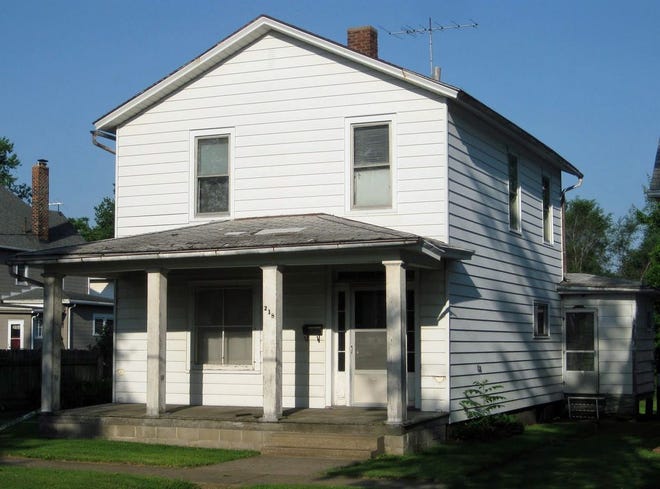 The former Reagan house, at 218 South Seventh St., in 2011. Reagan visited his childhood home after speaking at Monmouth College during the 1976 presidential race.