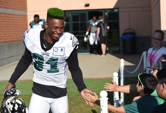 Eagles rookie cornerback Jalen Mills (31) spent some time with the first team during Sunday's training camp practice.