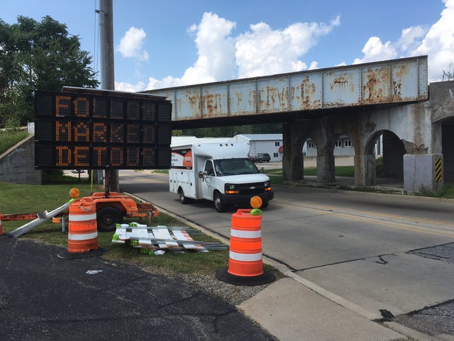 STEVE STEIN/JOURNAL STAR Roadwork under the railroad viaduct on U.S. Business Route 24 in Washington will close the road between Spring and Wood streets starting Monday. The project should be completed by Sept. 16.