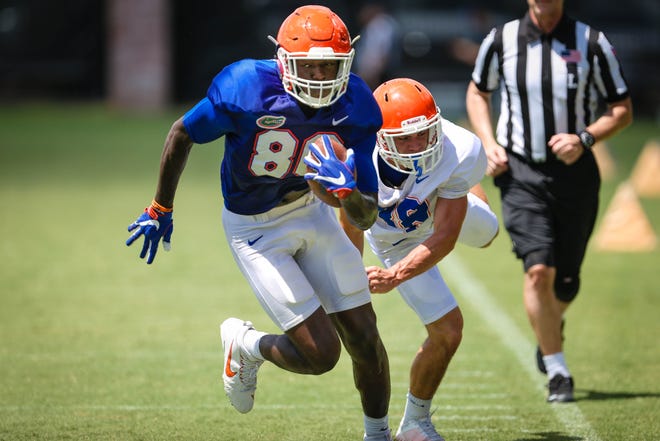 Florida tight end C'yontai Lewis (80) and cornerback Jalen Tabor will return to practice next week following their Wednesday suspension from all team activities and the Sept. 3 opener for fighting in practice, Florida coach Jim McElwain said Friday. (Rob C. Witzel/The Gainesville Sun)