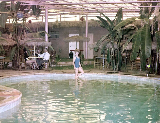 A pool, the Sleepy Lagoon, was in the Tropics Club.