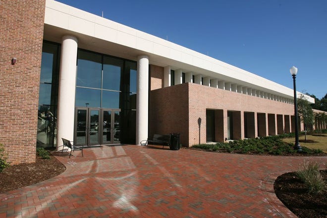 The UA School of Law campus in Tuscaloosa AL, Sept. 29, 2006.