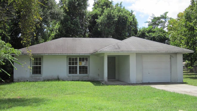 ORANGE CITY: This house on East Gardenia Drive recently sold for $110,000. It was built in 2000 on a quarter-acre lot. The house has 1,089 square feet of living space including three bedrooms and two full bathrooms. It also has a one-car garage. NEWS-JOURNAL/BOB KOSLOW