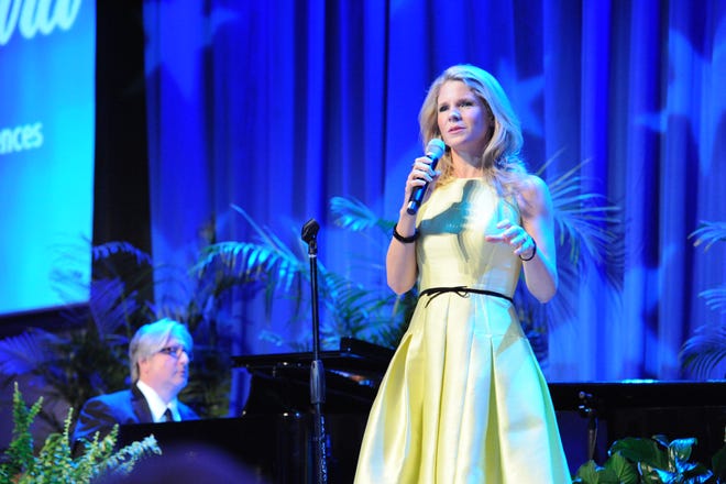 Kelli O’Hara performs with Jan McDaniel on piano during a fundraising concert for children’s theater in Oklahoma City in February. Photo provided