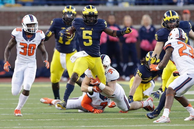 Michigan linebacker Jabrill Peppers (5) rushes during the second half of an NCAA football game against Illinois, Saturday, Oct. 22, 2016 in Ann Arbor, Mich. (AP Photo/Carlos Osorio)