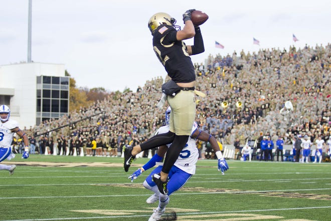 Army's Edgar Poe makes a catch during the Black Knights' 31-12 loss against Air Force at Michie Stadium in West Point on Saturday. Josh Conklin/For The Times Herald-Record