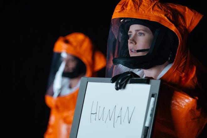 Dr. Banks (Amy Adams) tries a new method to communicate with aliens. (21 Laps Entertainment)