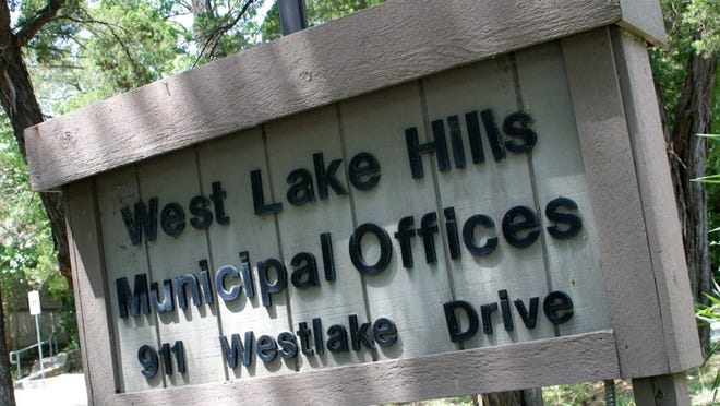 The West Lake Hills City Council heard an update on the Bee Cave Road expansion project and discussed the drainage master plan at a recent meeting.