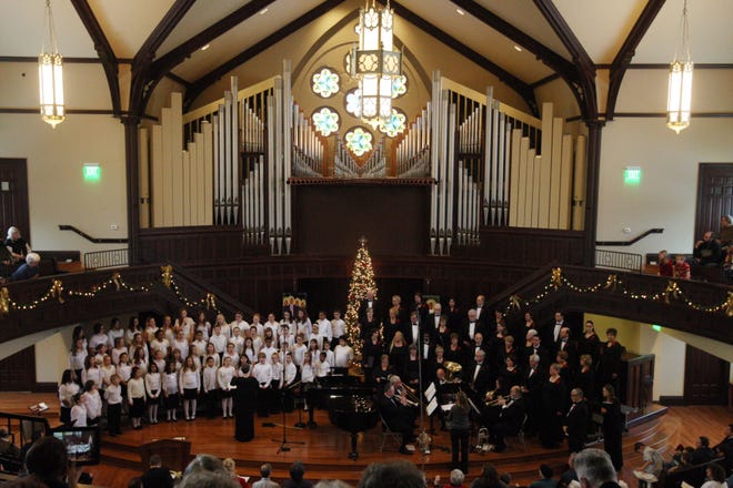 Bel Canto Chorale’s annual Festival of Lessons and Carols is this week.
