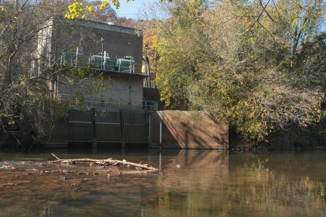The Middle Oconee River runs past a former hydroelectric, plant seen from Ben Burton park, Wednesday, November 16, 2016. The former hydroelectric generating station was built in 1896 and used until 1964. An ongoing drought in the Southeast has caused water levels across Georgia to fall. (Photo/ John Roark, Athens Banner-Herald)