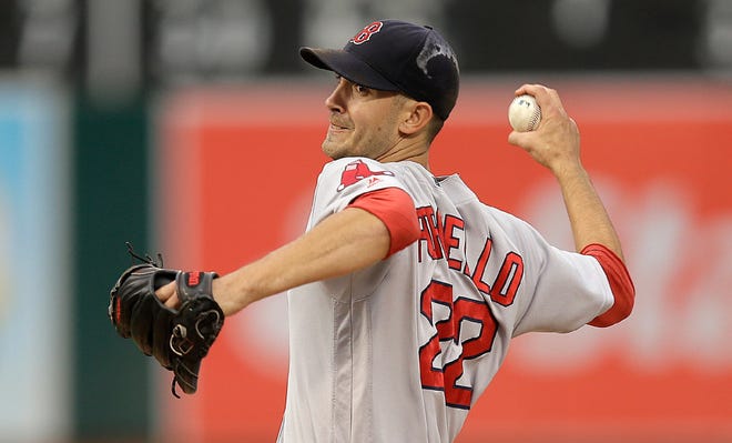 Red Sox pitcher Rick Porcello has won the AL Comeback Player of the Year award, while Washington Nationals third baseman Anthony Rendon received the NL honor.