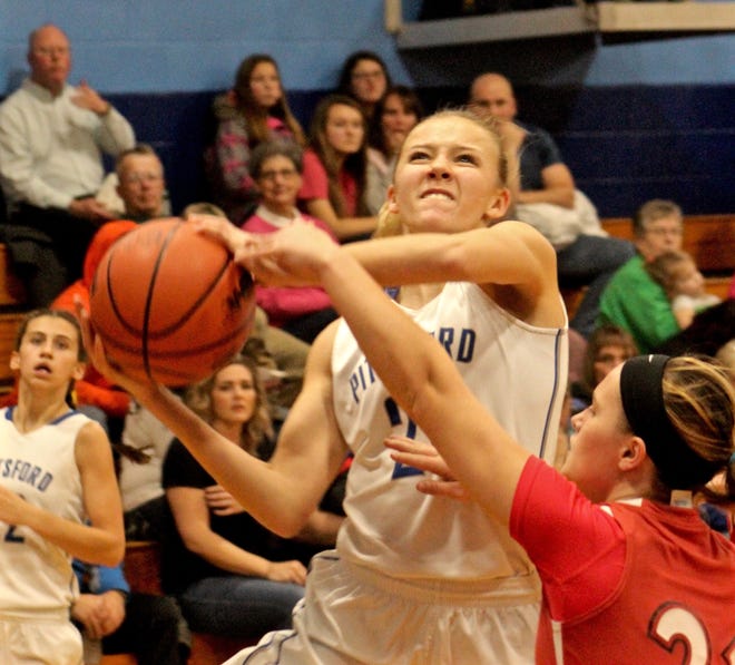 Pittsford point guard Jaycie Burger takes the ball to the rim. ANDREW KING PHOTO