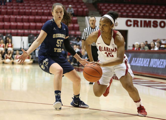 Alabama's Meoshonti Knight (15) dribbles the ball toward the goal during the first half on Saturday against Georgia Tech. Staff Photo/Erin Nelson