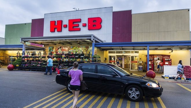 Customers enter the H-E-B store at South Congress Avenue and Oltorf Street in Austin earlier this year. H-E-B has purchased 17 acres in the Del Valle area, creating hopes among residents in that area that the grocer will soon build a store there.RICARDO B. BRAZZIELL/AMERICAN-STATESMAN
