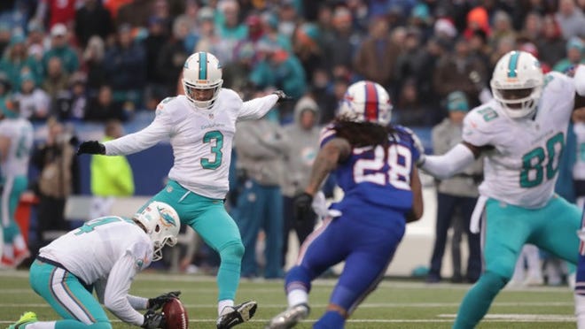 ORCHARD PARK, NY - DECEMBER 24: Andrew Franks #3 of the Miami Dolphins misses a field goal against the Buffalo Bills during the second half at New Era Stadium on December 24, 2016 in Orchard Park, New York. (Photo by Brett Carlsen/Getty Images)