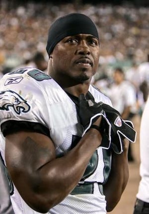 (File) Former Eagles great, safety Brian Dawkins, was named a finalist for the Hall of Fame on Tuesday, Jan. 3, 2017.