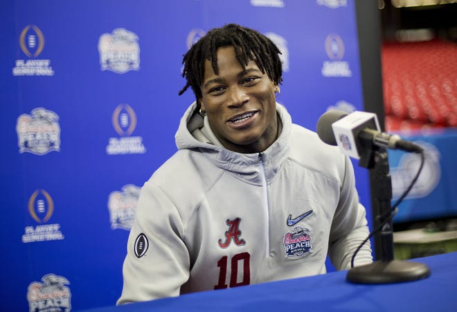 Alabama's Reuben Foster is one of the top linebackers in the country and expects to be a major player in Monday's title game against Clemson. (AP Photo/David Goldman)