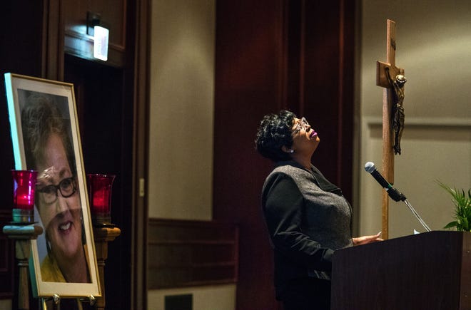Tiffany Mathis sings "Hallelujah" during a celebration of life service for Mary Therese Vann at the Crowne Plaza Friday, Jan. 6, 2017. More than 500 people attended the service for Vann, a well-known business owner, Realtor, auctioneer and ambassador for the LGBT community. Ted Schurter/The State Journal-Register