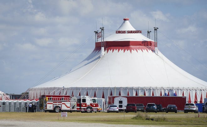 Five people were injured Wednesday, Feb. 8, 2017, in Sarasota, Fla., while rehearsing the final act, an eight person pyramid on a high wire, for the upcoming Circus Sarasota show Synergy. (Rachel S. O'Hara/Sarasota Herald-Tribune via AP)