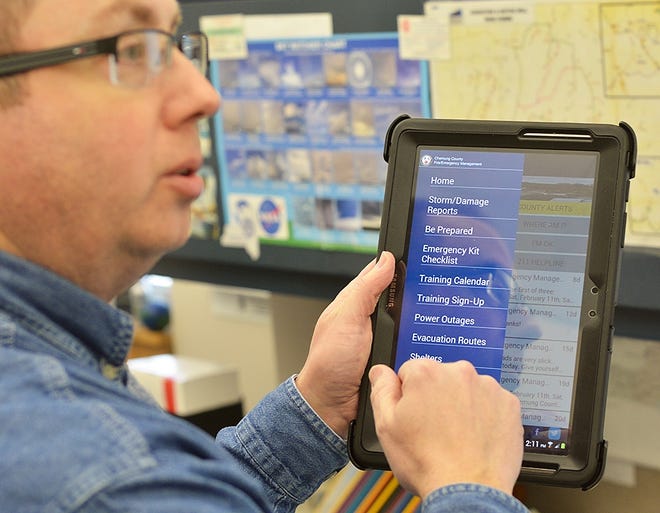 Steuben County Director of Emergency Services Tim Marshall demonstrates a new app Steuben County will be using to alert residents of emergencies that will be up and running in June. [ERIC WENSEL/THE LEADER]