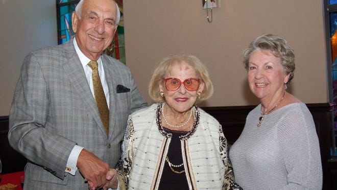 Charlie Feldberg with Gilda Block and Mickey Feldberg. Photo by Debbie Schatz