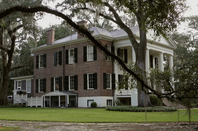 This Aug. 29, 2013, file photo shows the Grove, a historical mansion that once belonged to former Florida Gov. LeRoy Collins in Tallahassee. [STEVE CANNON / ASSOCIATED PRESS]