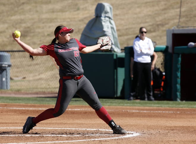 No. 27 Alexis Osorio pitches as University of Alabama's softball team squares off against UCF on Sunday, February 26, 2017. photo | Karley Fernandez